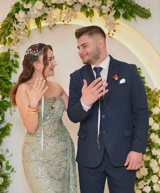 Kına Tahtı ve Yelpaze